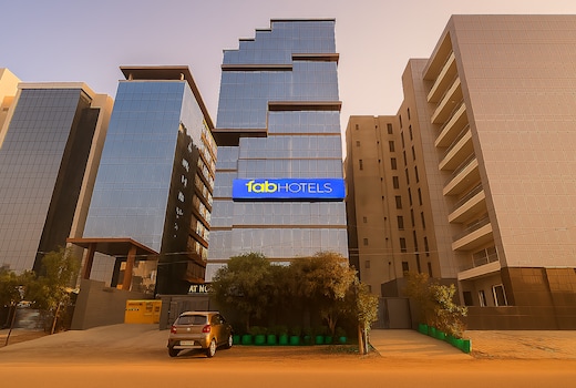 FabHotel Prime Elegance Suites