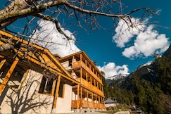 Panaah Pahadon Mein, Manali