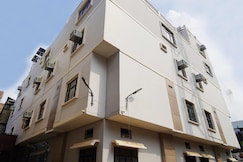 Hotel Roshan - 3 Min Walk To Godowliya., Varanasi