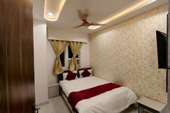Shiv Dham Palace, Robertsganj