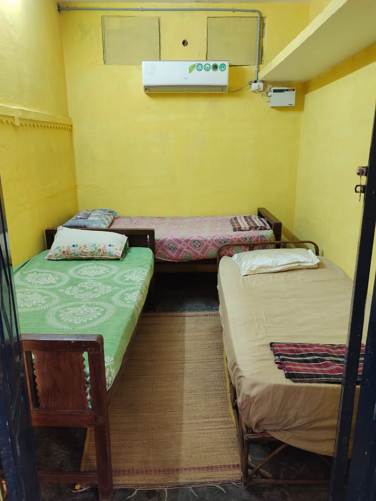 Valentine Hostel - Tap to explore photos