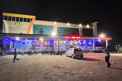 Hotel Gopi Krishna, Bhadesar