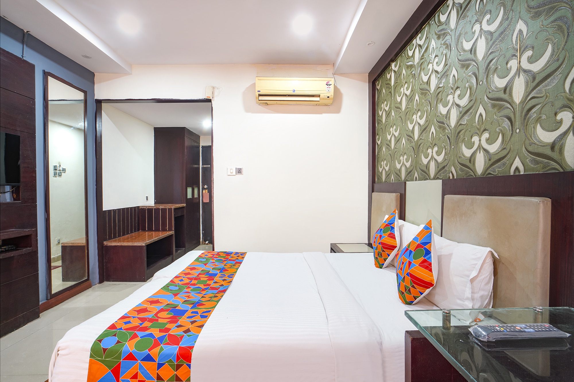 FabHotel Namo Stay Inn - Nr Miyapur Metro Station - Tap to explore photos