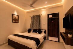 The Shyam Kripa Stay, Ayodhya