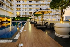 HomeiiHood Stays, Lucknow