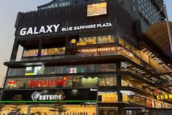 Sharang Stays II Blue Sapphire Mall, Muradnagar
