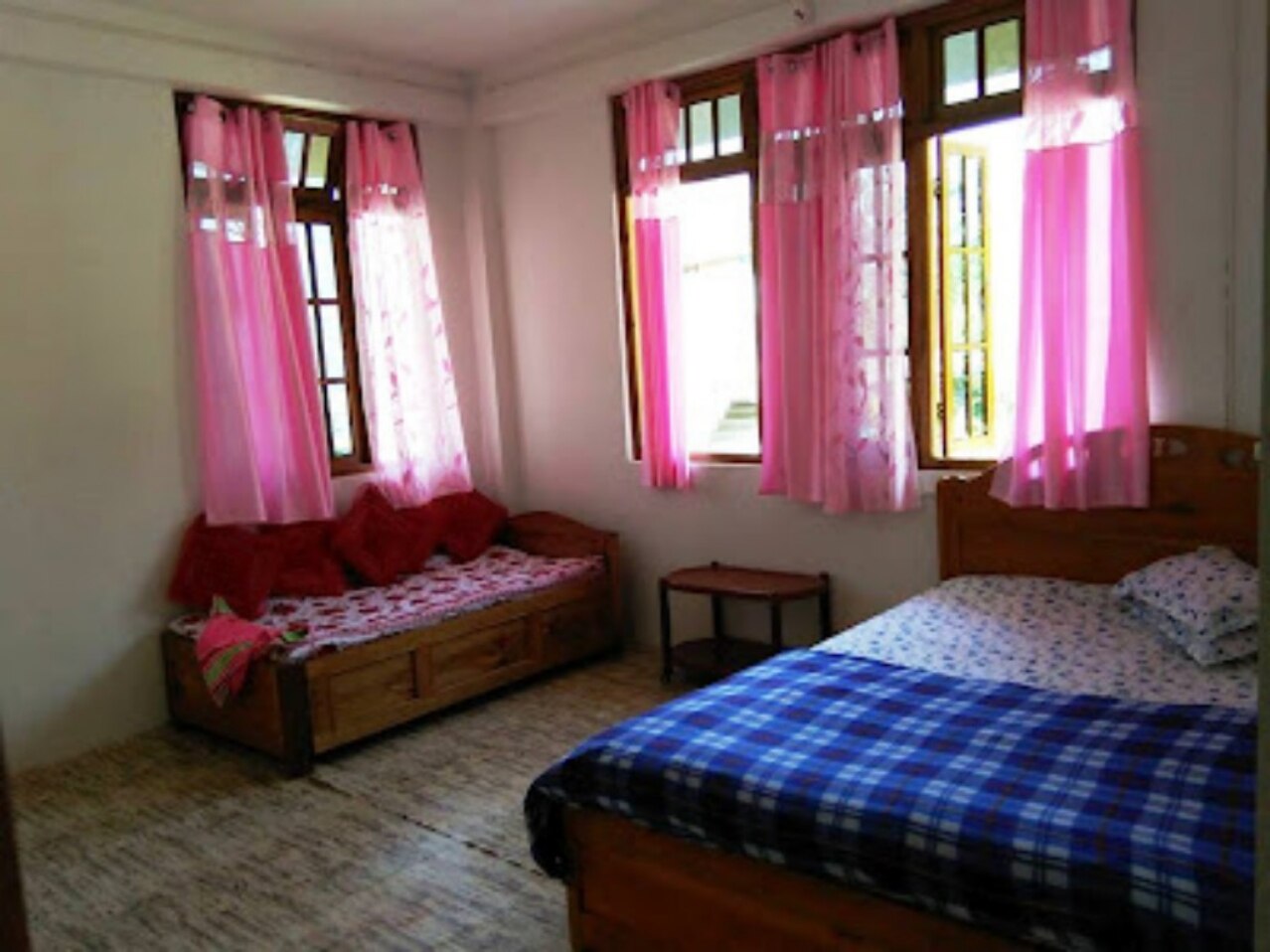 Akansha homestay sittong g c p - Tap to explore photos