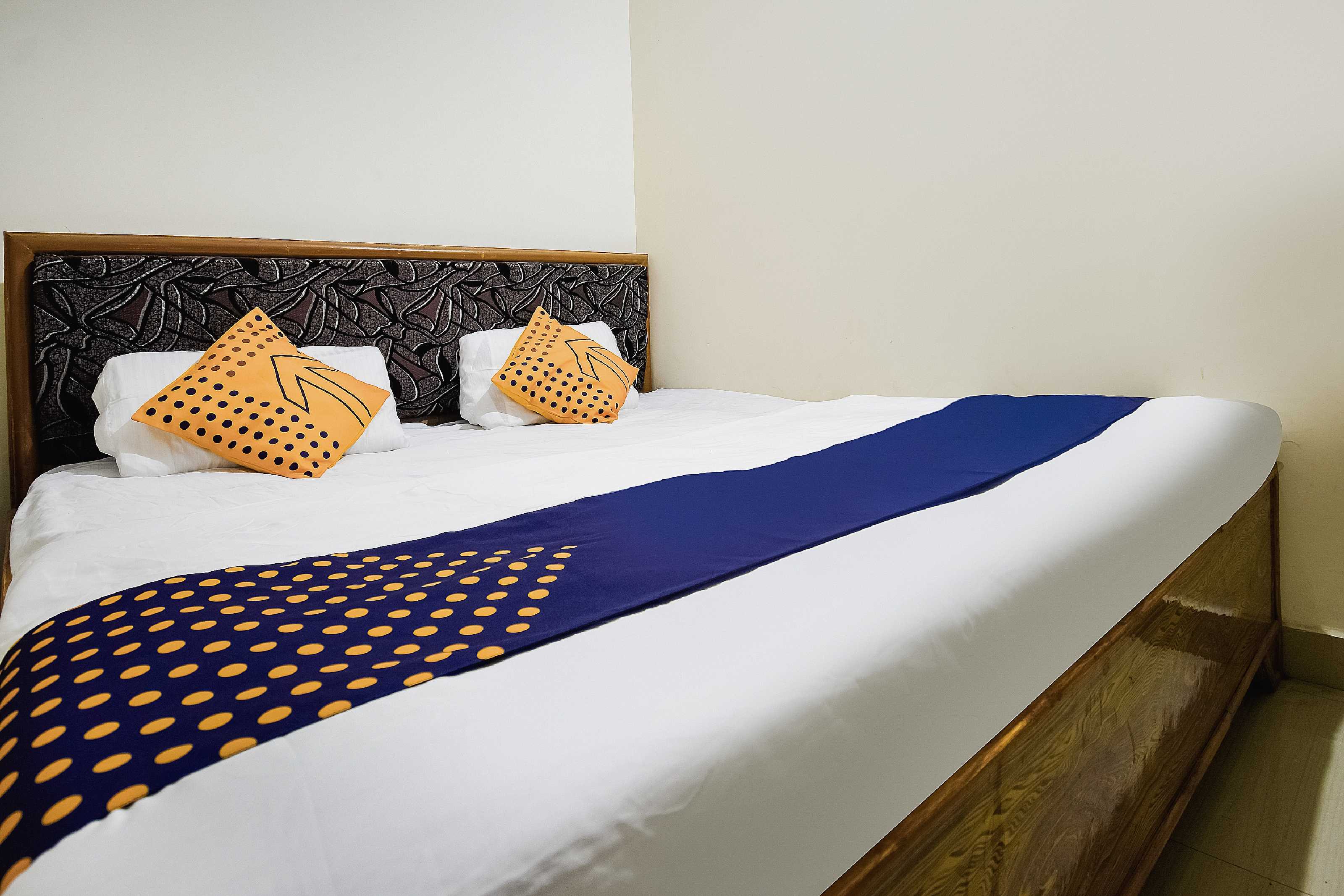 Hotel O Pathak Guest House - Tap to explore photos