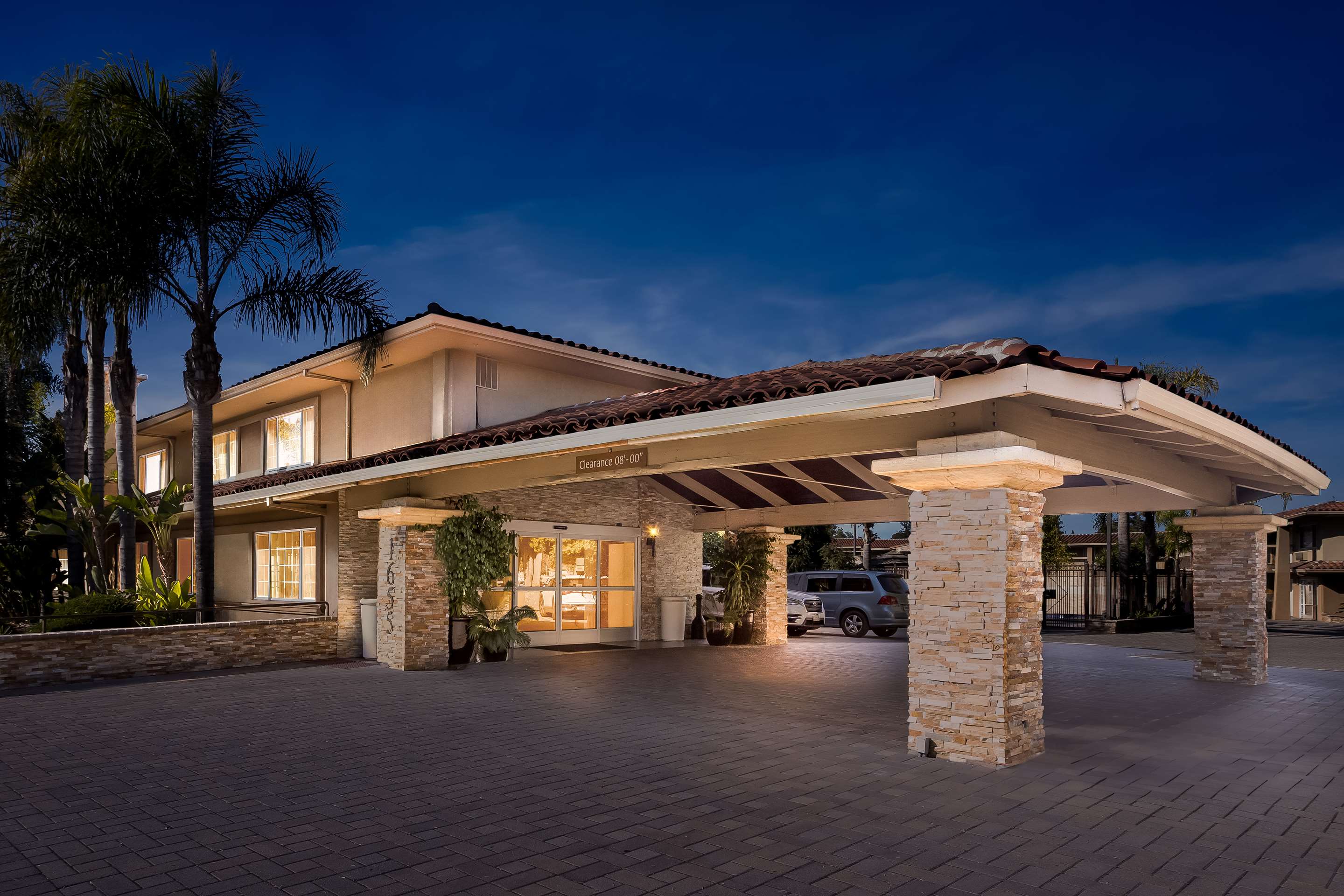 Best Western University Inn Santa Clara - Tap to explore photos