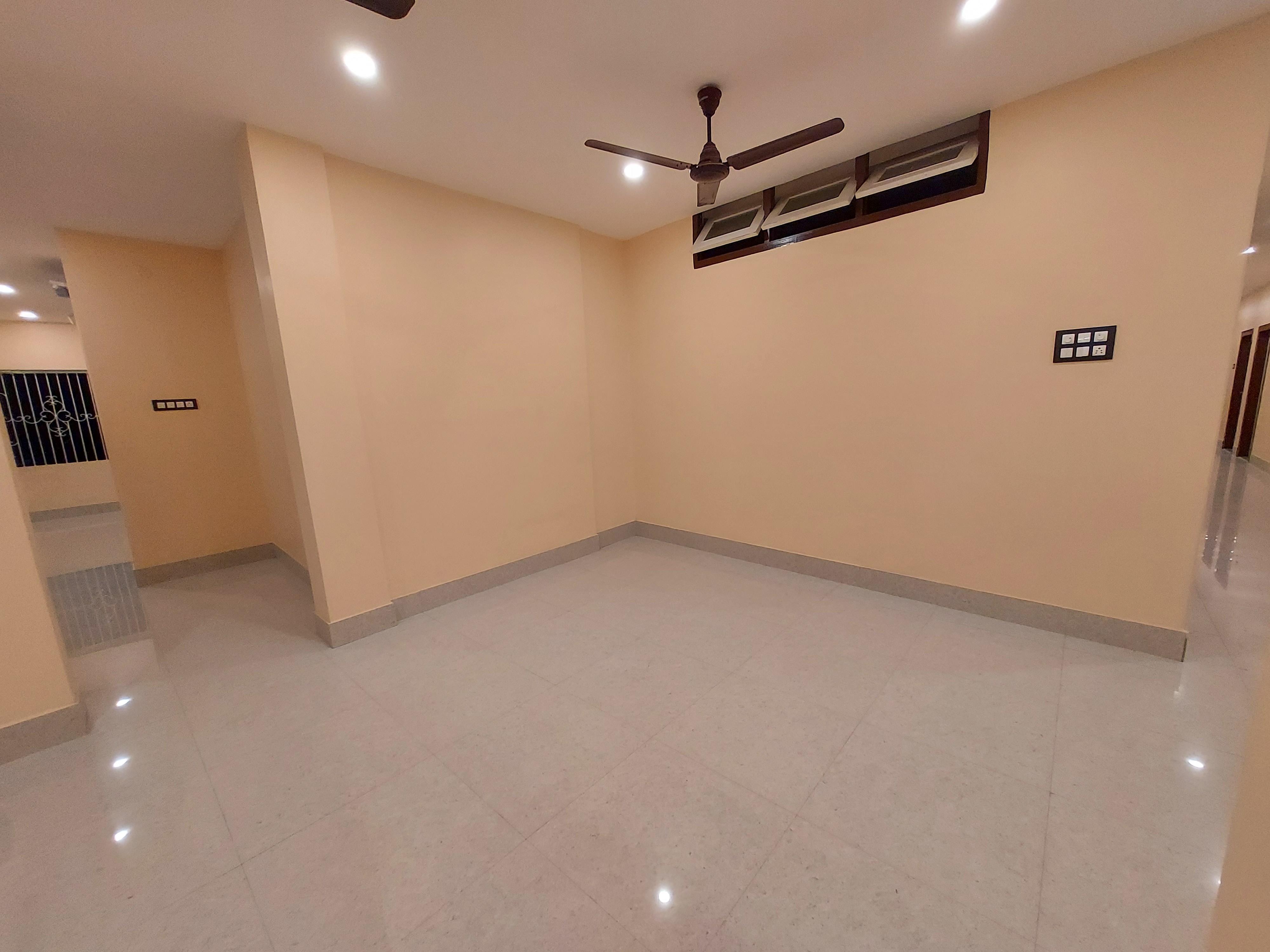 Hotel Hari Gayatri Regent - Tap to explore photos