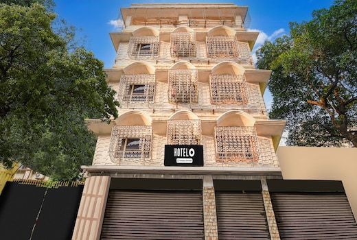 Super Hotel O Sarat Bose Road formerly Shree Guest House