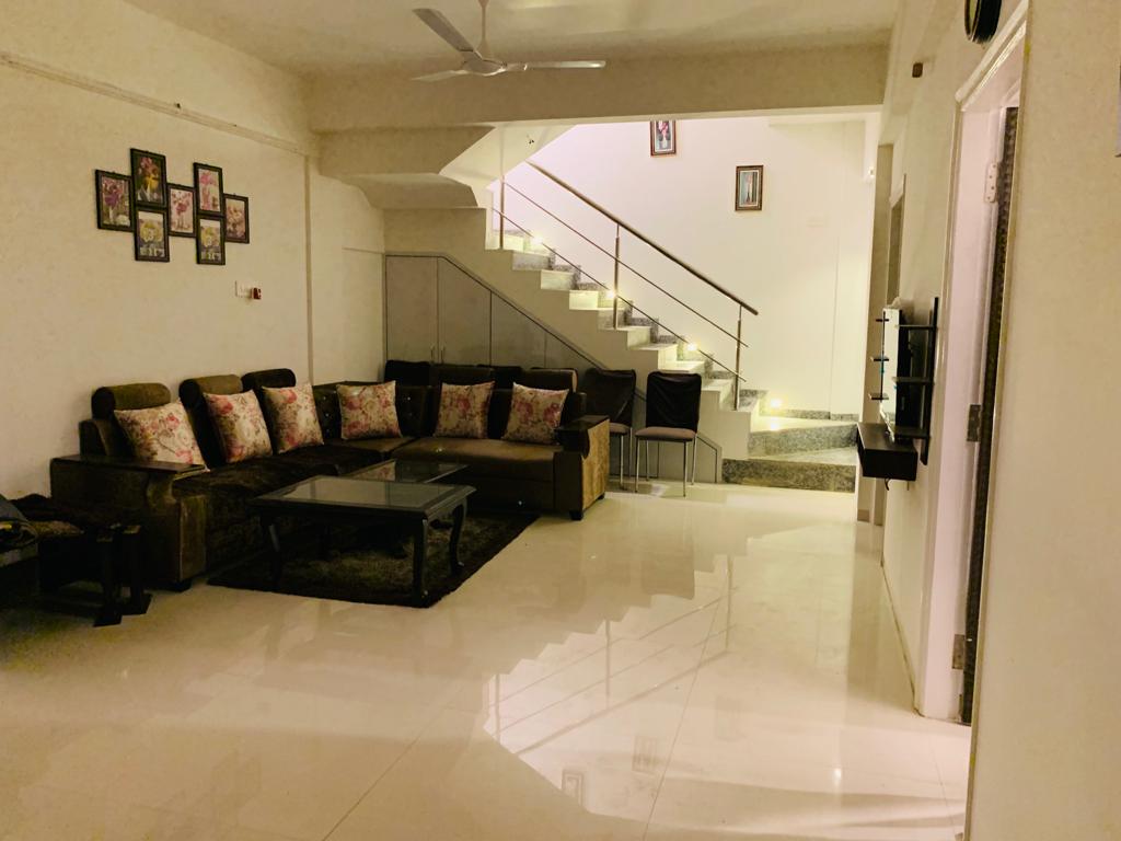 The Retreat Glasshouse 4 BHK Villa - Tap to explore photos