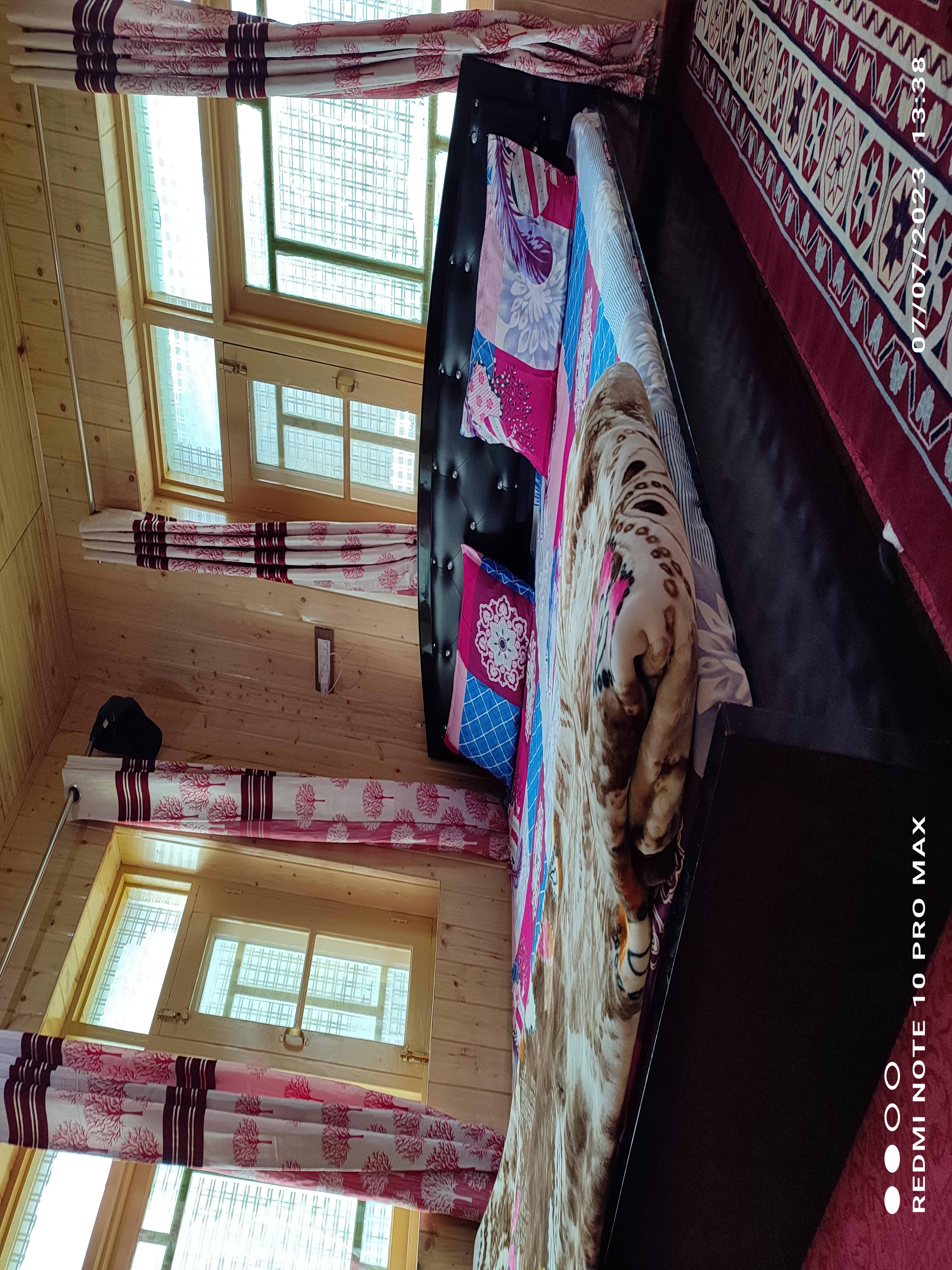 Peace inn paradise Guest House Gurez - Tap to explore photos