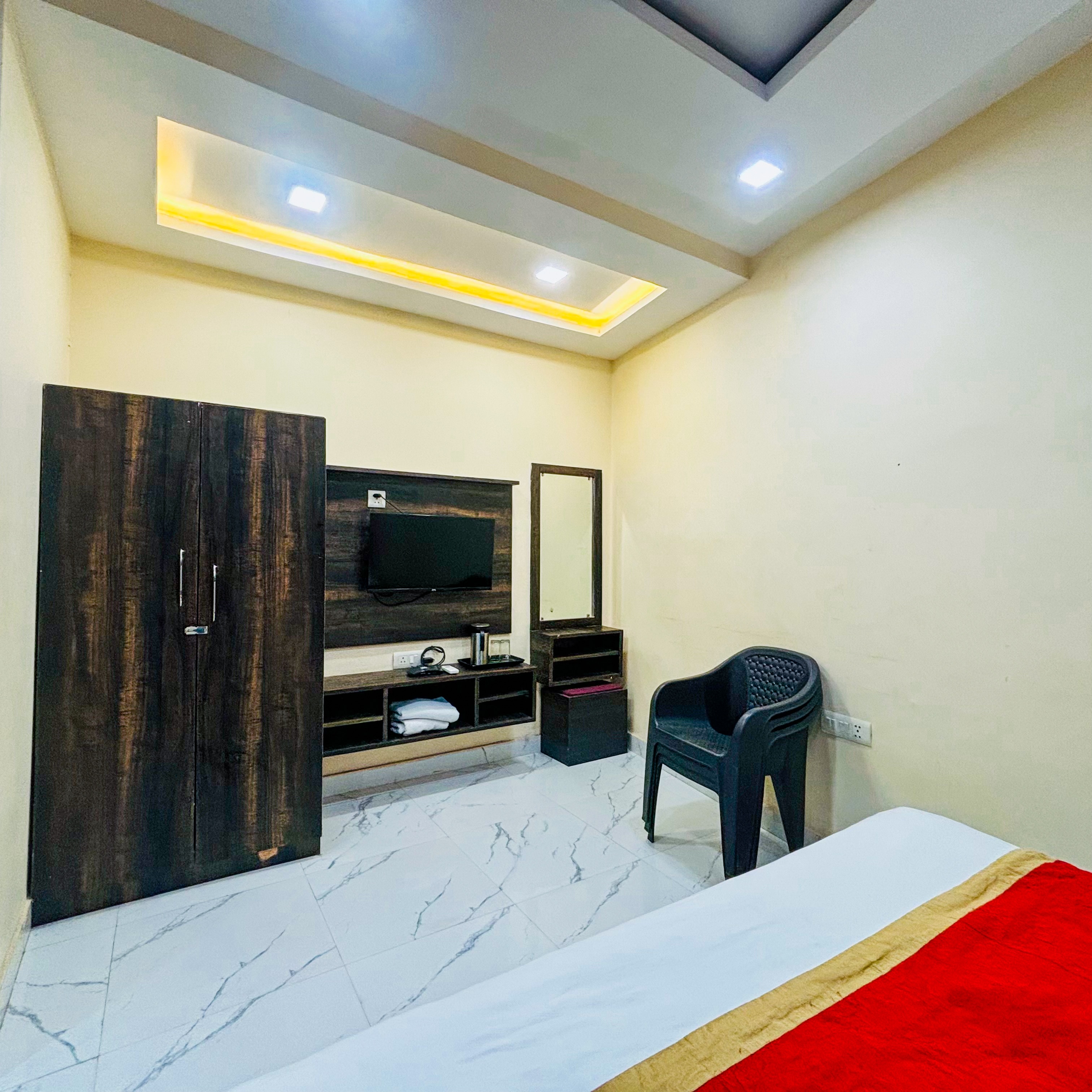 Hotel VK Inn, Near Prayagraj Junction - Tap to explore photos