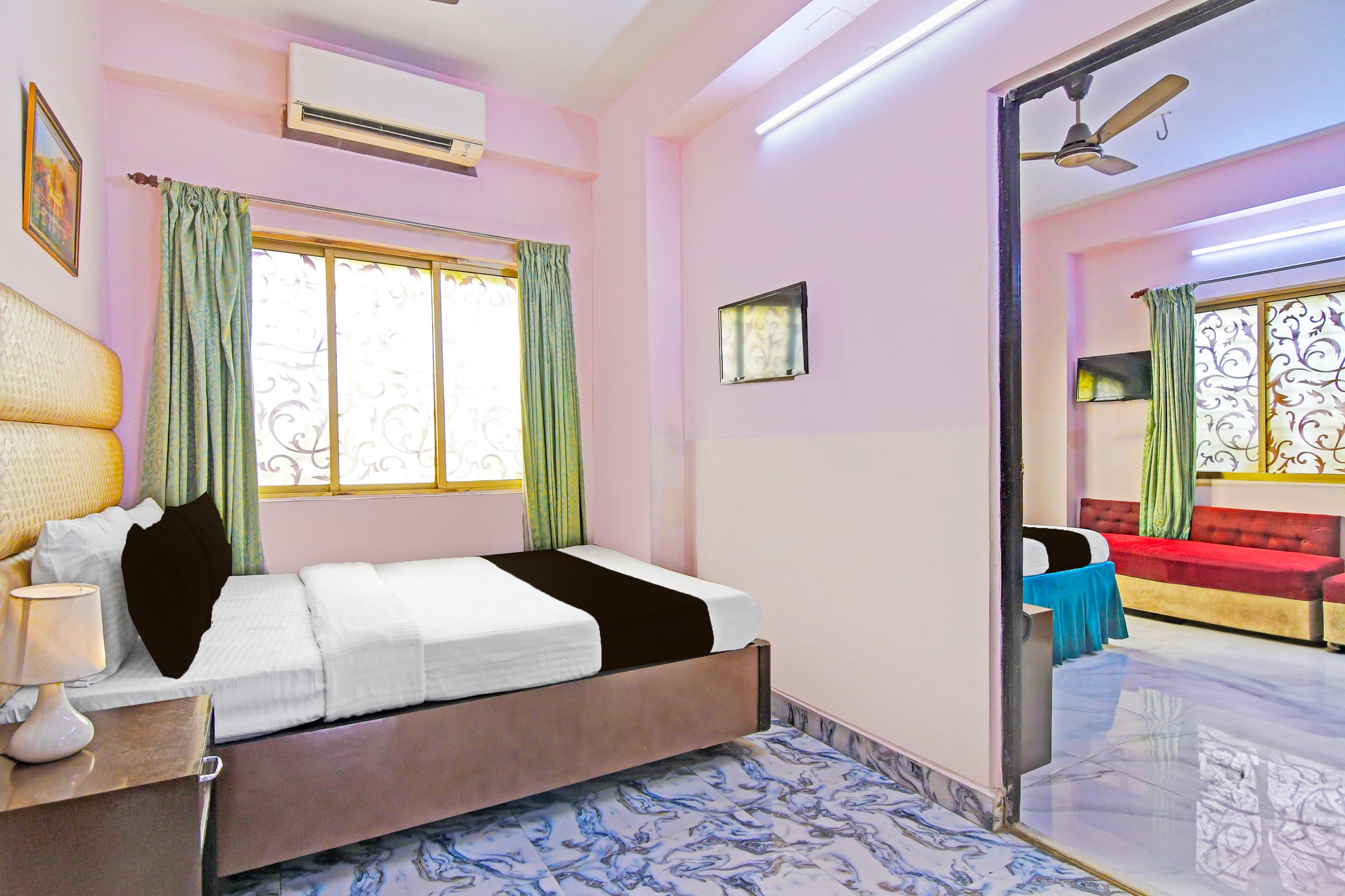 Hotel O Quest International - Tap to explore photos