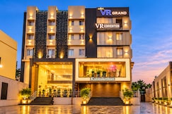 Hotel VR Grand, Vizianagram