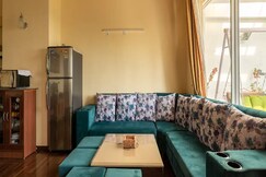 Creekside 4bhk apartment close to the lake by Roamhome, Bhimtal