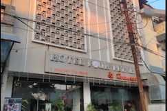 Hotel Four Petals, Bhopal