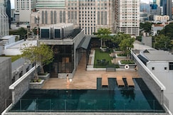 The Coach Hotel Sukhumvit - Asok BTS Bangkok, Bangkok