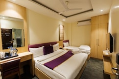 Hotel Dua Grand A unit of Ajooni Hospitality- 5 Min Walk From Golden Temple, Amritsar