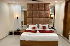 Hotel Cosmopolitan, Prayagraj