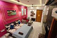 Luxury Studio Apartment in Noida by TFS-11, Noida