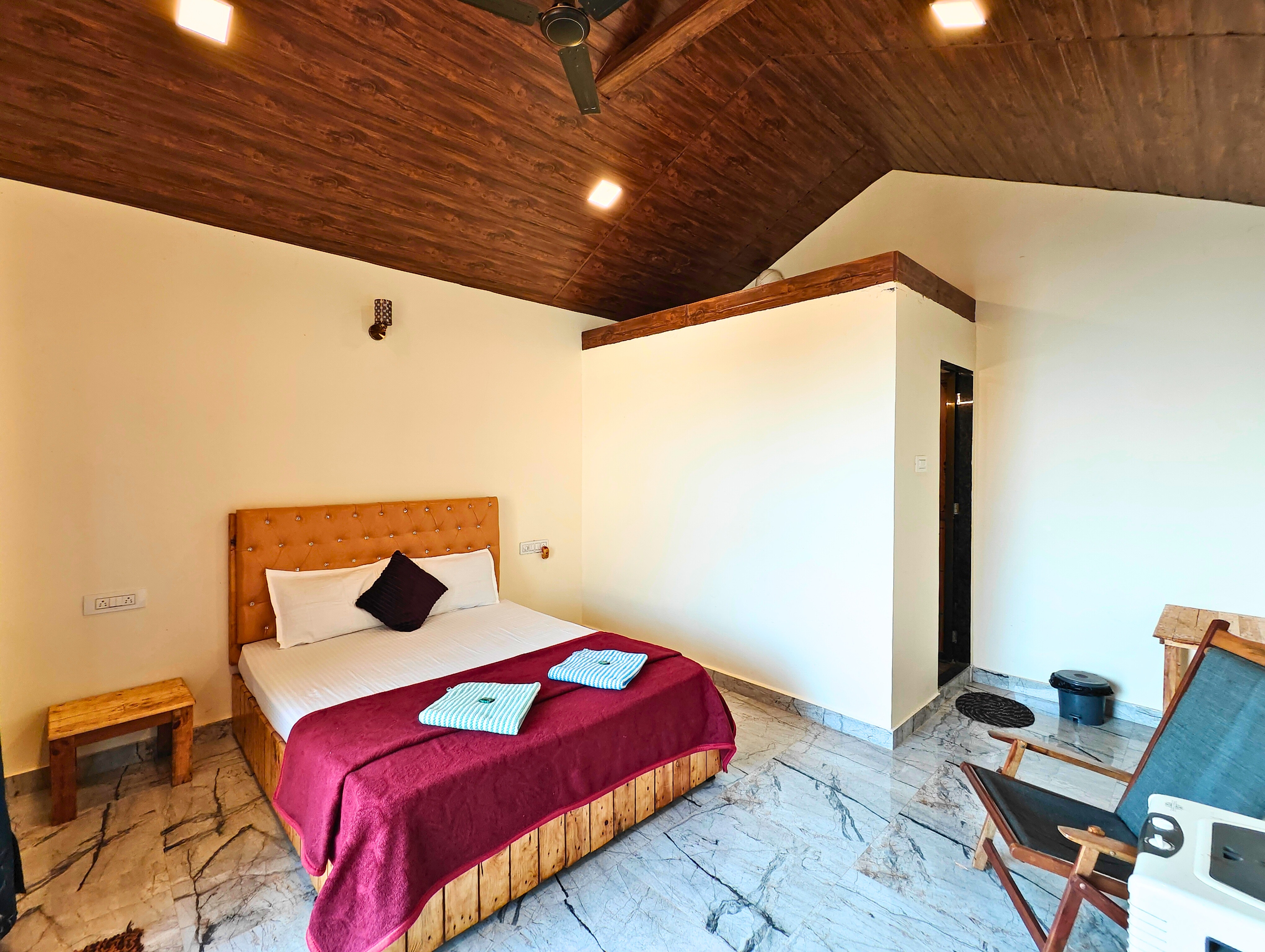 Non AC Luxury Room 1