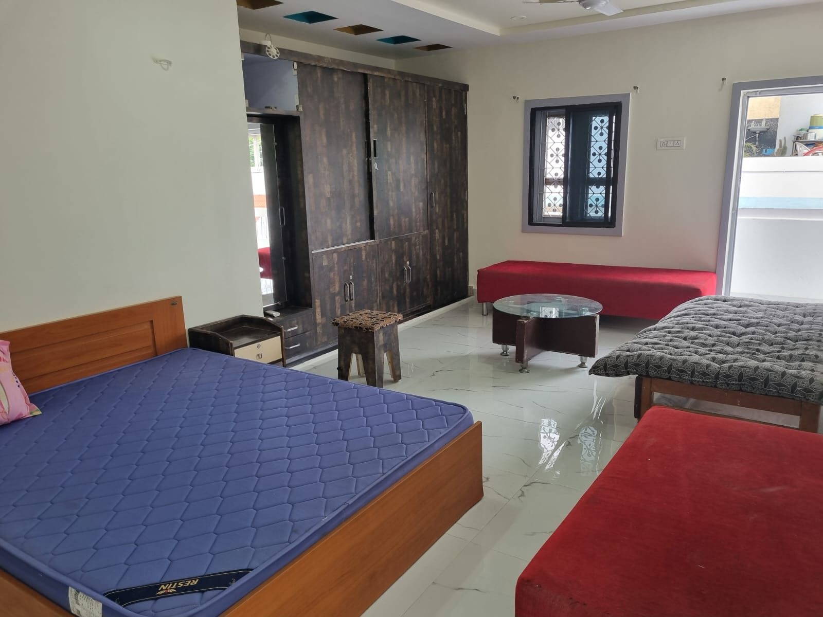 El Casa Wardha Private Room In Sawangi Wardha - Tap to explore photos