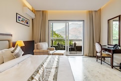 The Himalayan Residency, Nankhari