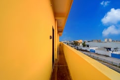 SPOT ON Hotel Lakeside, Hyderabad