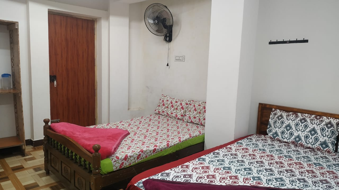 SRI MURUGAN HOMESTAY - Tap to explore photos