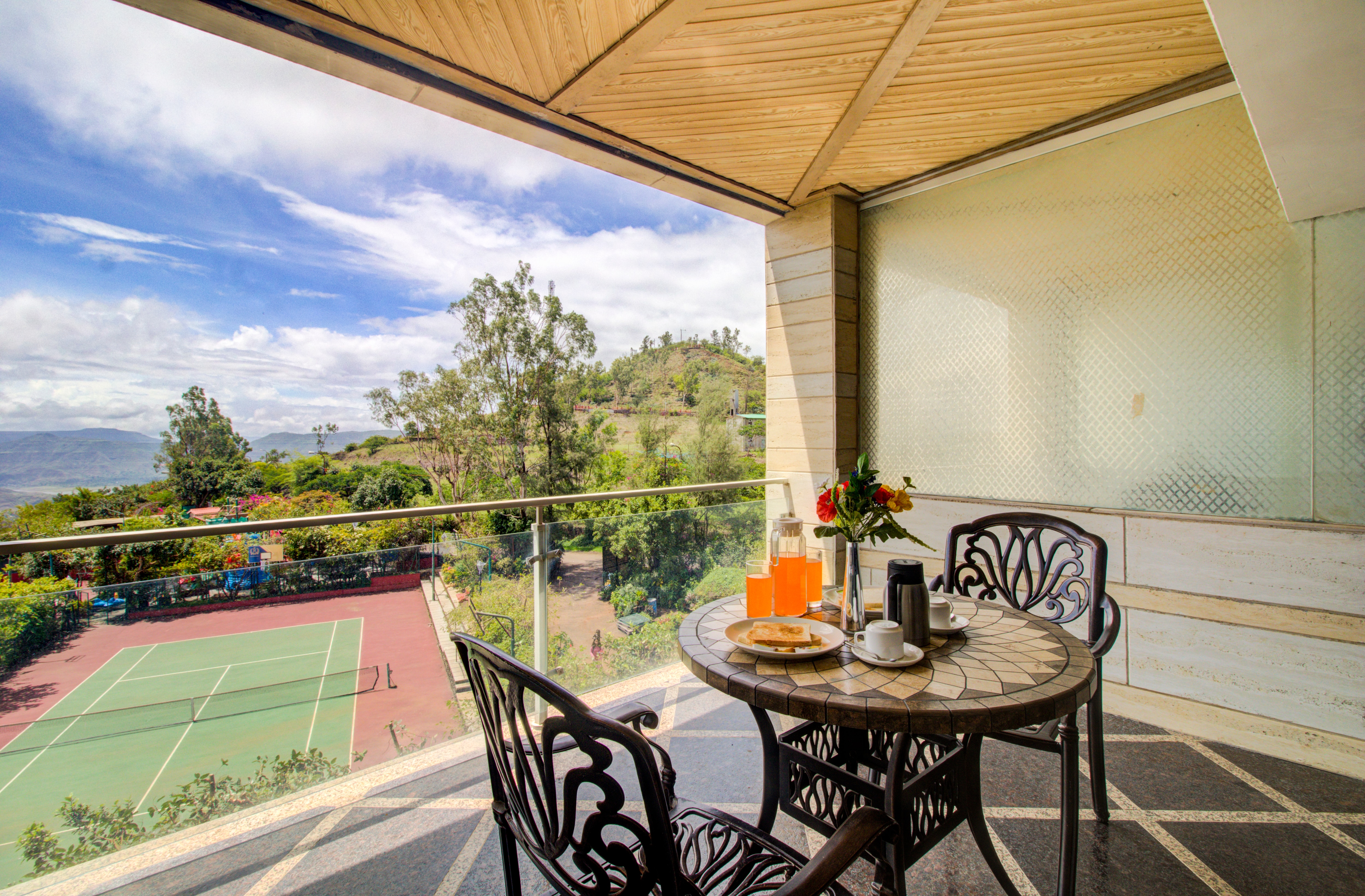 Ravine hotel 5