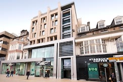 Premier Inn Edinburgh (Princes Street), Edinburgh