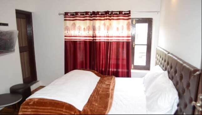 International Jannat Resort - Tap to explore photos