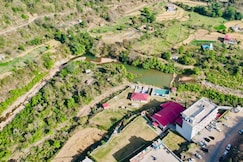 HOME TOWN RESORT, Nalagarh