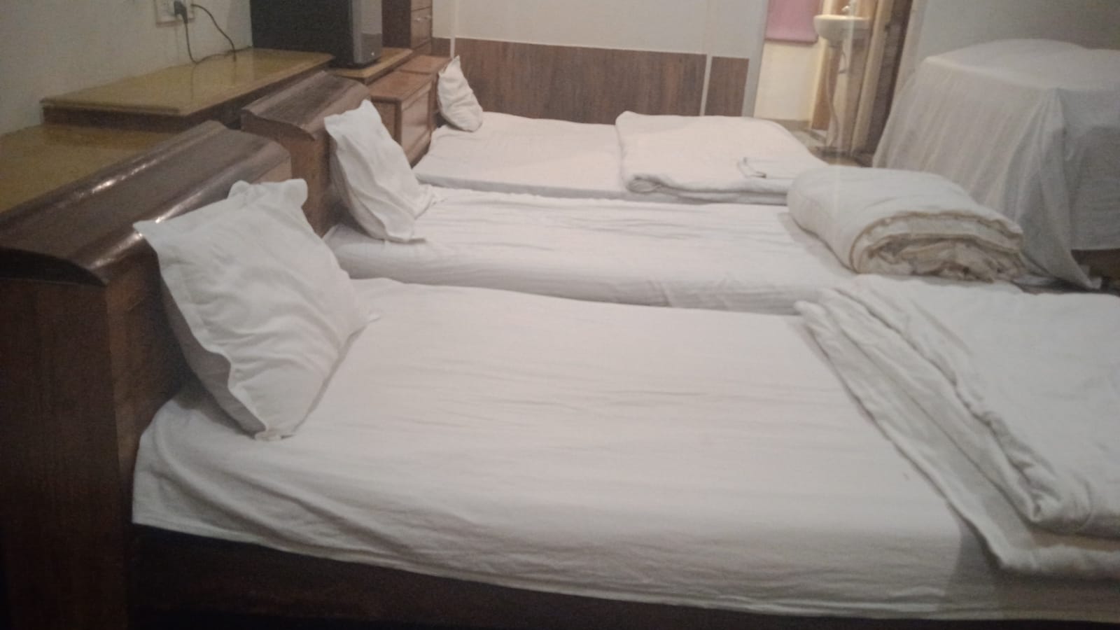 Grand Gomti Inn At Saubhagyam - Tap to explore photos