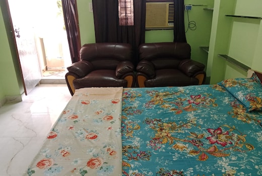 Studio Apartment with Kitchen