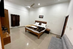 Paree Homestay, Khajuraho
