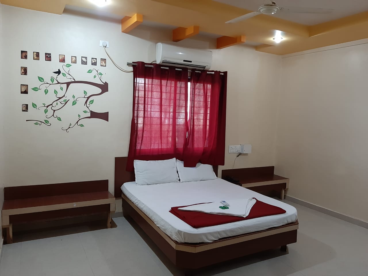 Double Bed Non A.C. 1