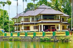 Dollar Bird Lake Retreat, Kothamangalam