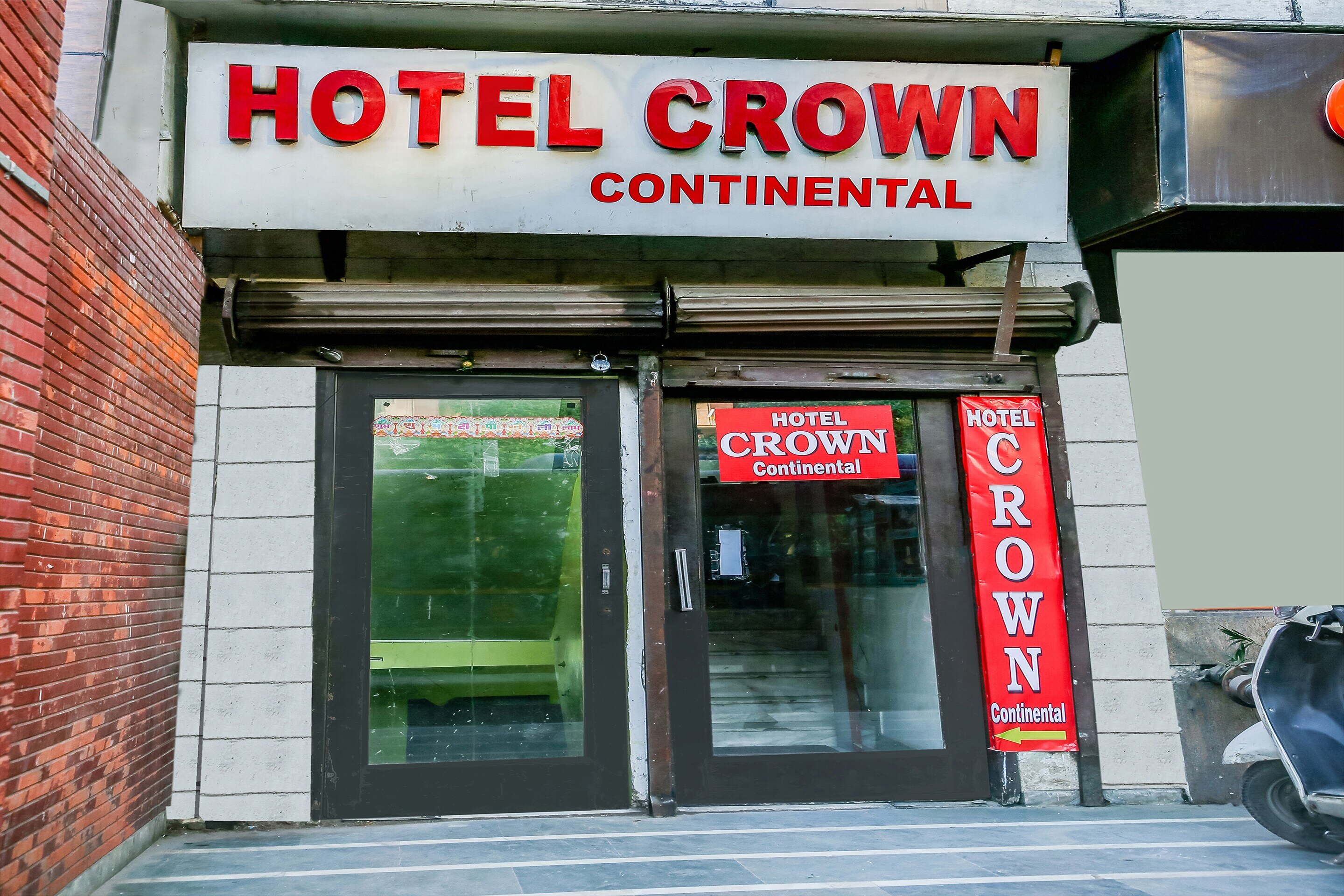 Hotel O Crown Continental - Tap to explore photos