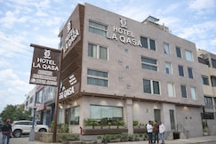 La Qasa Hotel & Restaurant, Dera bassi