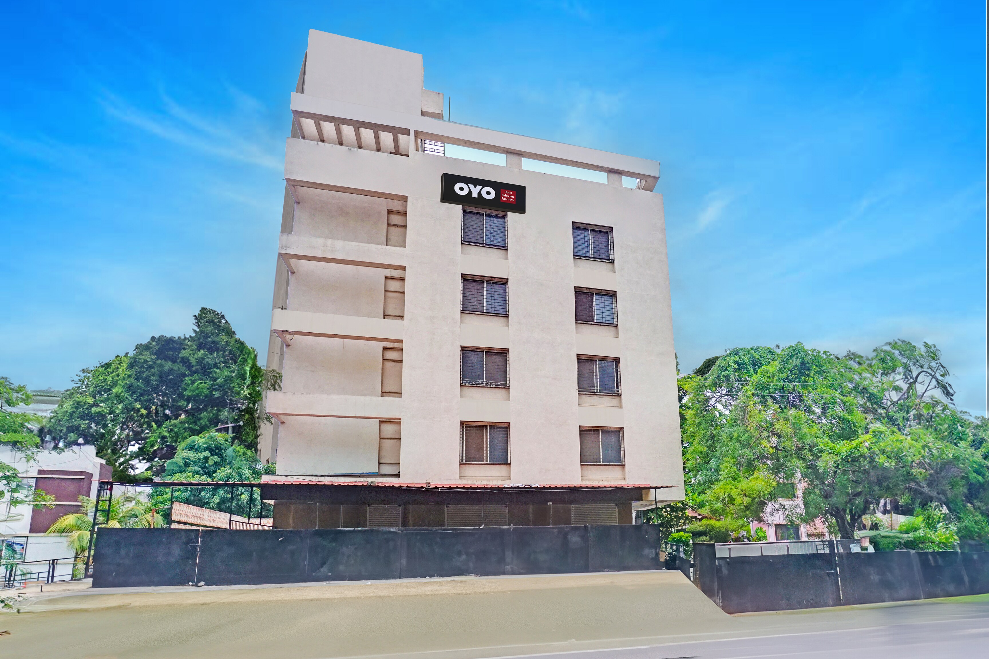 Hotel O Relax Inn Executive - Tap to explore photos