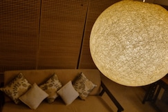 Luxsugero Cottages Premium, Sitarganj