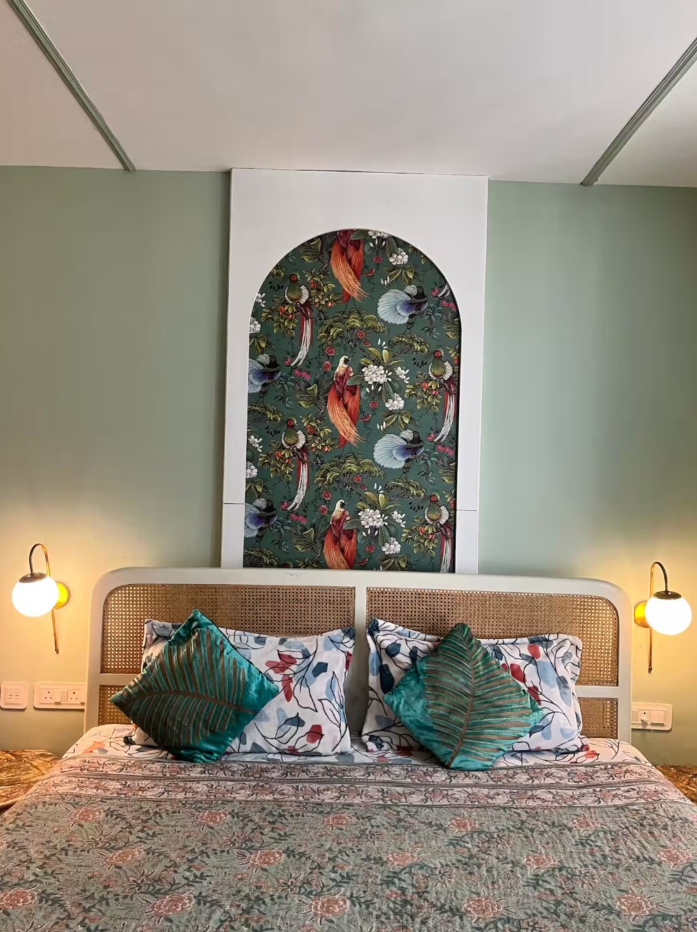 MysticHaven - 1BHK Near Brilliant Convention Centre - Tap to explore photos