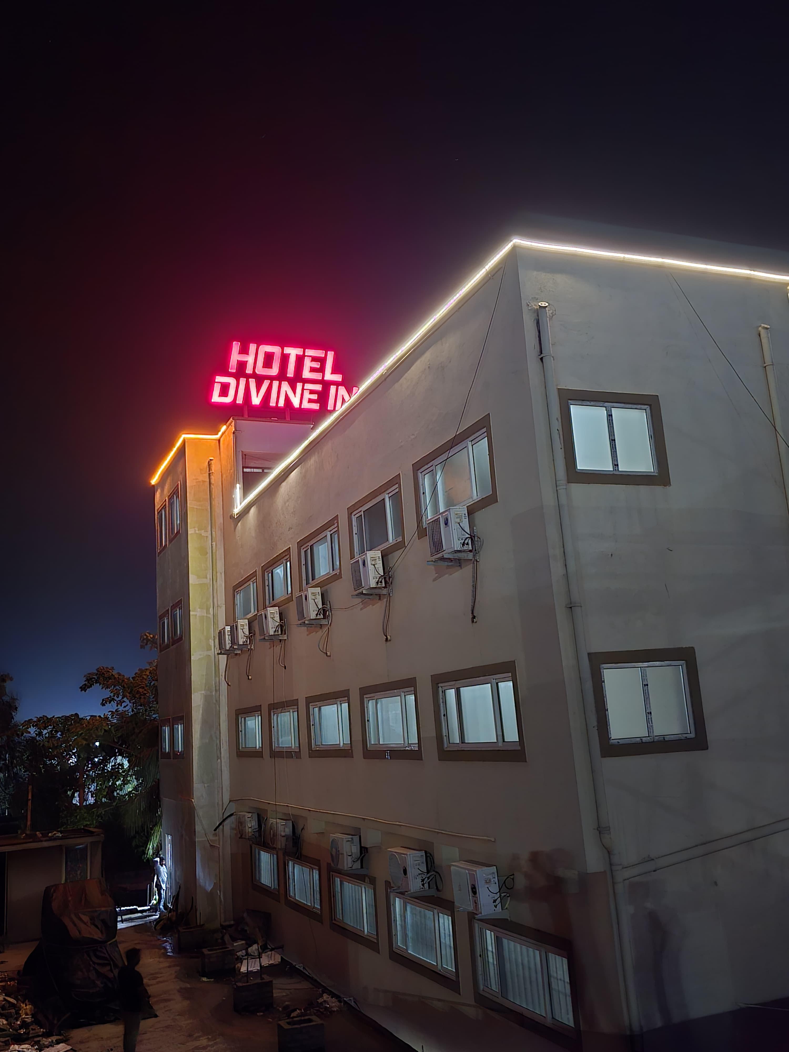 HOTEL DIVINE INN - Tap to explore photos