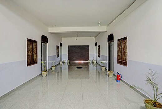 Hotel O NURSING FARM Mahrawal