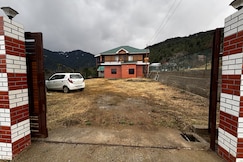 Raina Retreat
 Kashmiri Style House