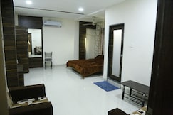 Hotel Aman Palace, Sendhwa