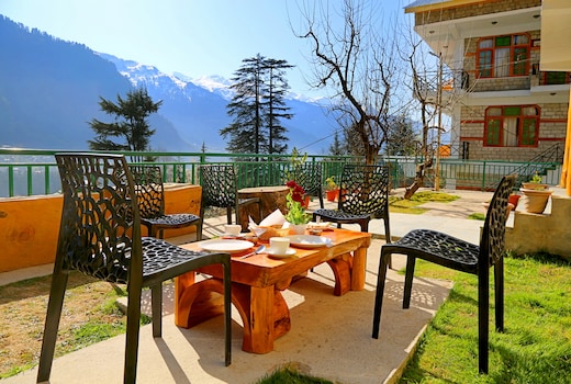Hotel Mountain Trail Manali